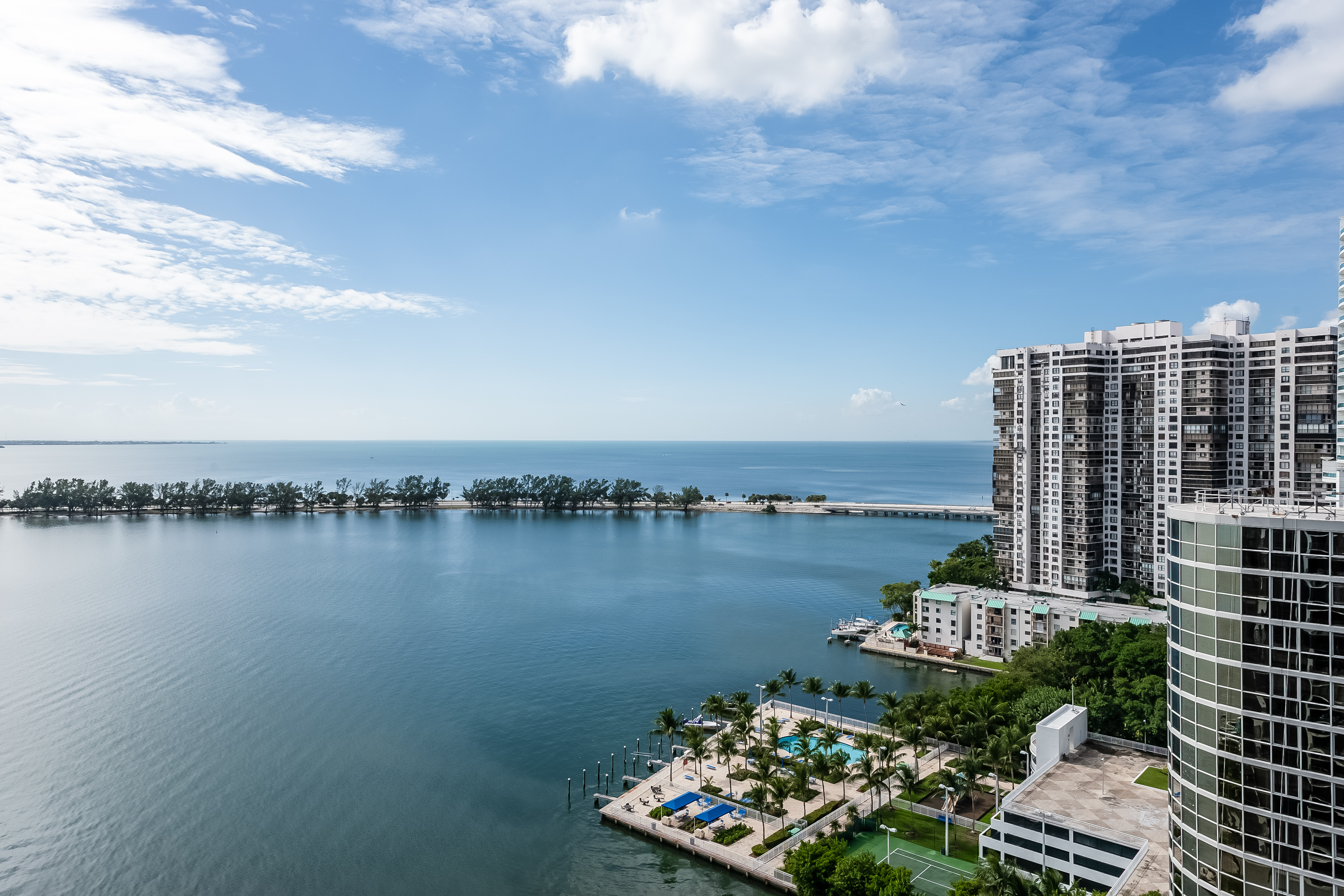1925 Brickell View