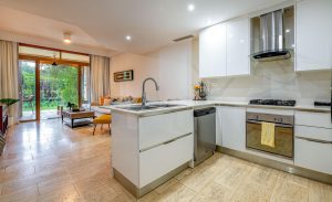 IMAGES OF PROPERTY